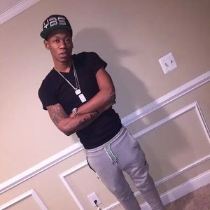 Meet your Posher, Henry